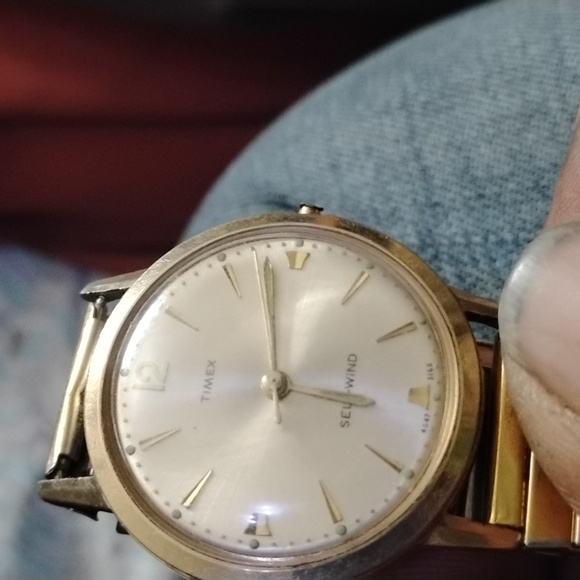 Timex Gold Self Winding Men's Watch - Picture 6 of 7